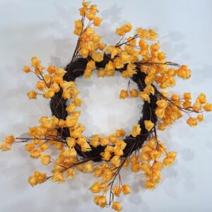 Lantern Wreath 24in
